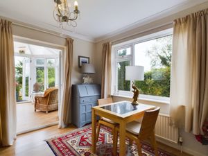 Breakfast Room- click for photo gallery